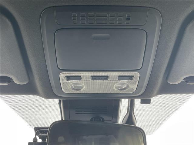 ヴォクシー ハイブリッドＺＳ　煌ＩＩ　純正１０インチナビＴＶ　両側パワースライドドア　前後ドライブレコーダー　シートヒーター　バックカメラ　ビルトインＥＴＣ　ＵＳＢ　オートマチックハイビーム　オートライト　レーンアシストキープ（18枚目）