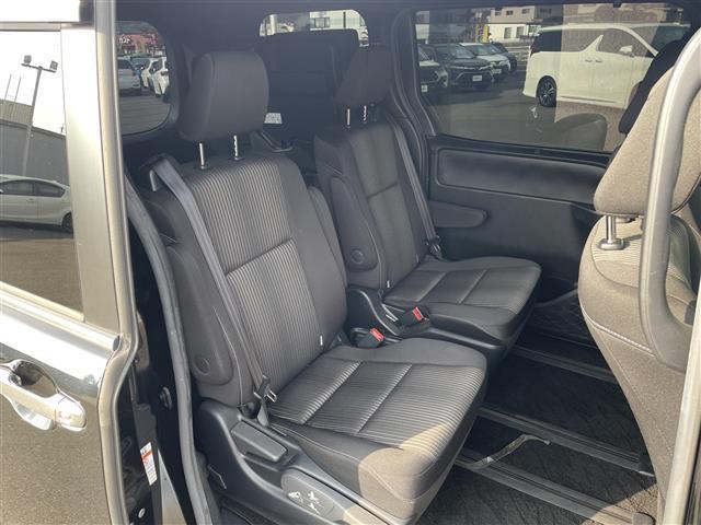 ヴォクシー ハイブリッドＺＳ　煌ＩＩ　純正１０インチナビＴＶ　両側パワースライドドア　前後ドライブレコーダー　シートヒーター　バックカメラ　ビルトインＥＴＣ　ＵＳＢ　オートマチックハイビーム　オートライト　レーンアシストキープ（23枚目）