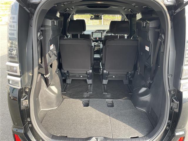 ヴォクシー ハイブリッドＺＳ　煌ＩＩ　純正１０インチナビＴＶ　両側パワースライドドア　前後ドライブレコーダー　シートヒーター　バックカメラ　ビルトインＥＴＣ　ＵＳＢ　オートマチックハイビーム　オートライト　レーンアシストキープ（27枚目）