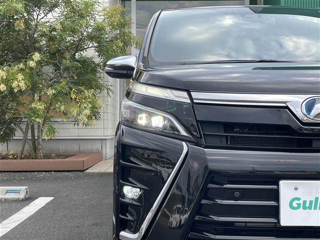 ヴォクシー ハイブリッドＺＳ　煌ＩＩ　純正１０インチナビＴＶ　両側パワースライドドア　前後ドライブレコーダー　シートヒーター　バックカメラ　ビルトインＥＴＣ　ＵＳＢ　オートマチックハイビーム　オートライト　レーンアシストキープ（31枚目）