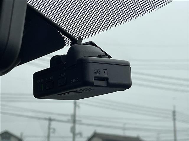 ノート e-パワー X レーダークルーズコントロール 全方位カメラ デジタルインナーミラー エマージェンシーブレーキ レーンディパーチャーアラート LEDライト ETC Bluetooth フルセグTV 純正フロアマット(5枚目)