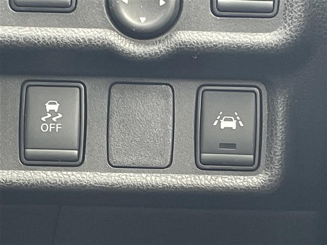 ノート e-パワー X レーダークルーズコントロール 全方位カメラ デジタルインナーミラー エマージェンシーブレーキ レーンディパーチャーアラート LEDライト ETC Bluetooth フルセグTV 純正フロアマット(7枚目)