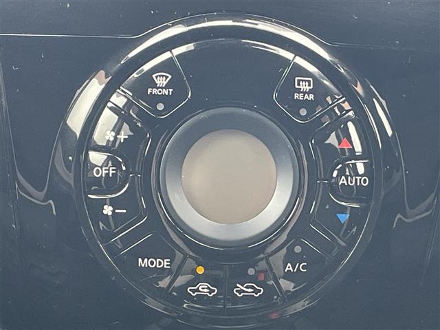 ノート e-パワー X レーダークルーズコントロール 全方位カメラ デジタルインナーミラー エマージェンシーブレーキ レーンディパーチャーアラート LEDライト ETC Bluetooth フルセグTV 純正フロアマット(10枚目)