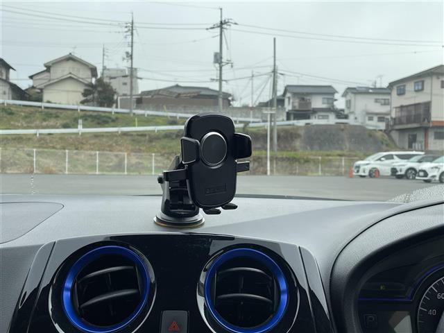 ノート e-パワー X レーダークルーズコントロール 全方位カメラ デジタルインナーミラー エマージェンシーブレーキ レーンディパーチャーアラート LEDライト ETC Bluetooth フルセグTV 純正フロアマット(15枚目)