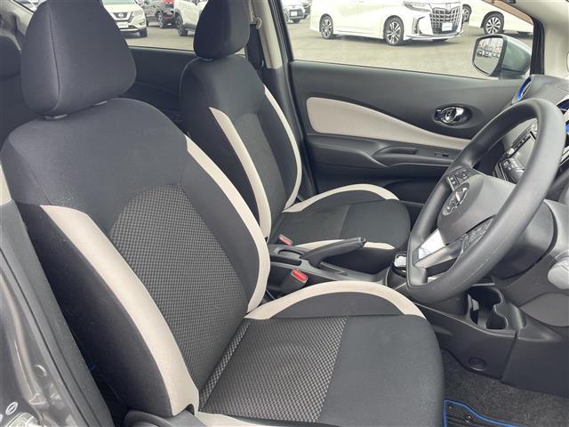 ノート e-パワー X レーダークルーズコントロール 全方位カメラ デジタルインナーミラー エマージェンシーブレーキ レーンディパーチャーアラート LEDライト ETC Bluetooth フルセグTV 純正フロアマット(19枚目)