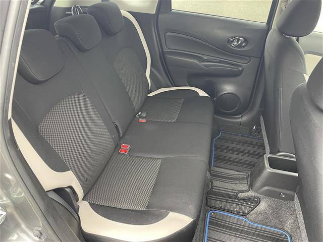 ノート e-パワー X レーダークルーズコントロール 全方位カメラ デジタルインナーミラー エマージェンシーブレーキ レーンディパーチャーアラート LEDライト ETC Bluetooth フルセグTV 純正フロアマット(23枚目)