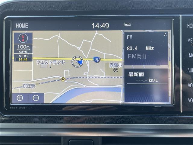 シエンタ G 純正ナビ フルセグテレビ 全方位カメラ アイドリングストップ プッシュスタート 両側パワースライドドア ETC オートマチックハイビーム 車線逸脱アラーム 衝突被害軽減ブレーキ(4枚目)