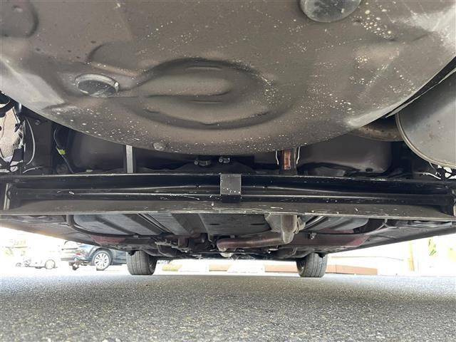 シエンタ G 純正ナビ フルセグテレビ 全方位カメラ アイドリングストップ プッシュスタート 両側パワースライドドア ETC オートマチックハイビーム 車線逸脱アラーム 衝突被害軽減ブレーキ(40枚目)