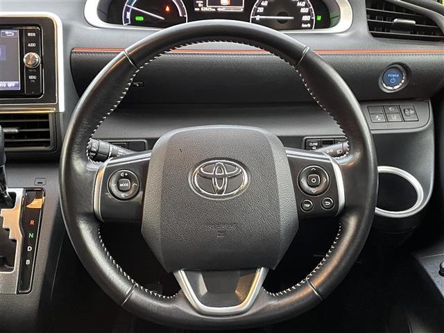 シエンタ ハイブリッドG ☆ETC☆ドライブレコーダー ☆横滑り防止装置 ☆EV/ECOモード ☆バックカメラ ☆Bluetooth接続 ☆プッシュスタート ☆スマートキー ☆スペアキー ☆LEDライト ☆純正アルミホイール(2枚目)