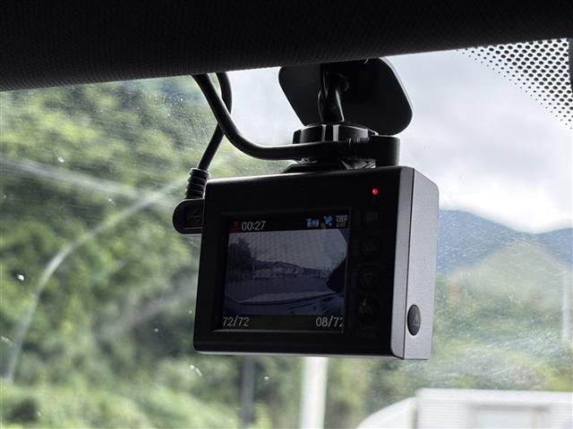 X2 xDrive 20dMスポーツXエディションジョイ+ ワンオーナー ハーフレザー 純正ナビ バックカメラ Bluetooth オートライト シートヒーター アダプティブクルーズコントロール レーンキープ プッシュスタート ドラレコ 19インチアルミ(33枚目)