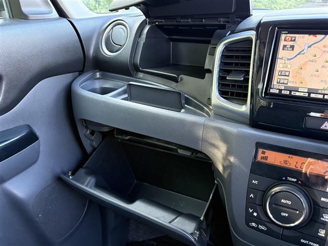 スペーシアカスタム TS アイドルストップ 衝突被害軽減装置 フルオートエアコン ターボ車 SD エアロ ナビTV スマートキ- パワーウインドウ SRS リモコンキー 横滑り防止機能 パワーステアリング 1セグTV ABS(31枚目)