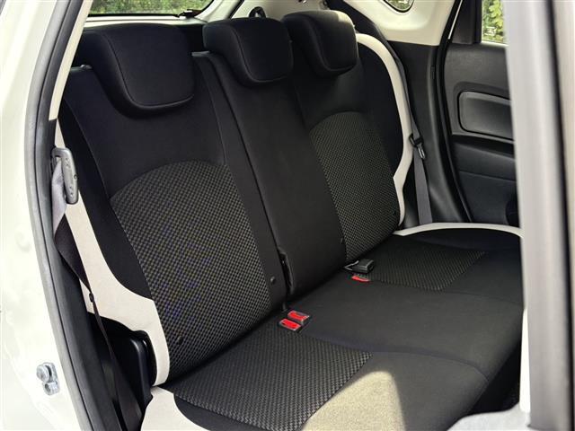 ノート ｅ－パワー　Ｘ　アダプティブクルーズ　ＢＴオーディオ　ＳＤナビゲーション　３６０°カメラ　オートライ　横滑防止装置　Ｒカメラ　運転席助手席エアバック　地デジ　レーンキープ　ＡＵＴＯエアコン　ＤＶＤ再生　ナビＴＶ（17枚目）