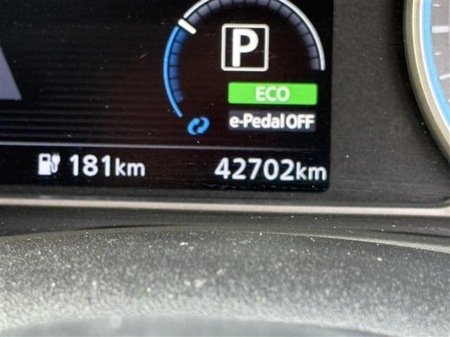 リーフ Ｘ　Ｖセレクション　レーダークルコン　Ｂｌｕｅｔｏｏｔｈオーディオ　３６０°カメラ　踏み間違い防止装置　ＬＥＤランプ　シートヒーター　クリアランスソナー　ナビ　１オーナー　オートライト　ＥＴＣ　インテリキー　ＡＢＳ（30枚目）