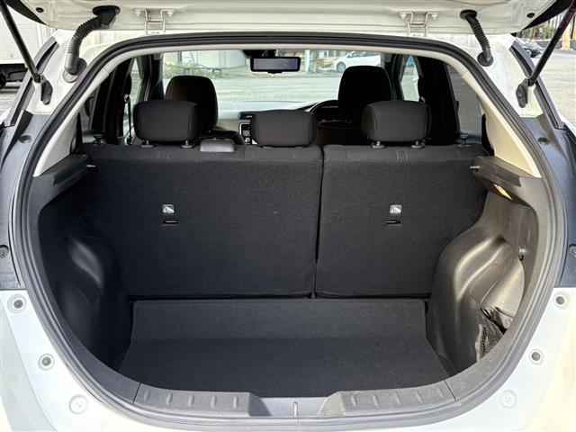 リーフ Ｘ　Ｖセレクション　レーダークルコン　Ｂｌｕｅｔｏｏｔｈオーディオ　３６０°カメラ　踏み間違い防止装置　ＬＥＤランプ　シートヒーター　クリアランスソナー　ナビ　１オーナー　オートライト　ＥＴＣ　インテリキー　ＡＢＳ（38枚目）