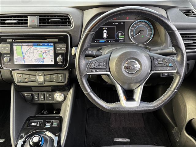 リーフ Ｘ　Ｖセレクション　レーダークルコン　Ｂｌｕｅｔｏｏｔｈオーディオ　３６０°カメラ　踏み間違い防止装置　ＬＥＤランプ　シートヒーター　クリアランスソナー　ナビ　１オーナー　オートライト　ＥＴＣ　インテリキー　ＡＢＳ（40枚目）