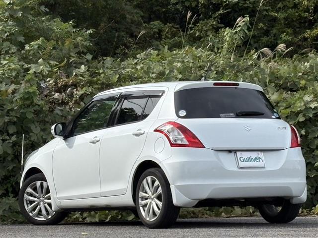 スイフト XL ワンオーナー車 TVナビ 運転席エアバッグ スマートキー オートエアコン キーフリー 横滑り防止機能 SD ABS パワステ ドライブレコーダー パワーウィンドウ ワンセグTV バックアイカメラ(6枚目)