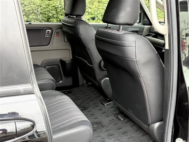 フリードハイブリッド ハイブリッド・EX レーダーC 地デジフルセグTV 車線逸脱警報装置 シ-トヒ-タ- AUX リヤカメラ LEDライト フルオートエアコン ABS DVD再生可 ウォークスルー サイドエアバッグ キーフリー ナビ&TV(16枚目)