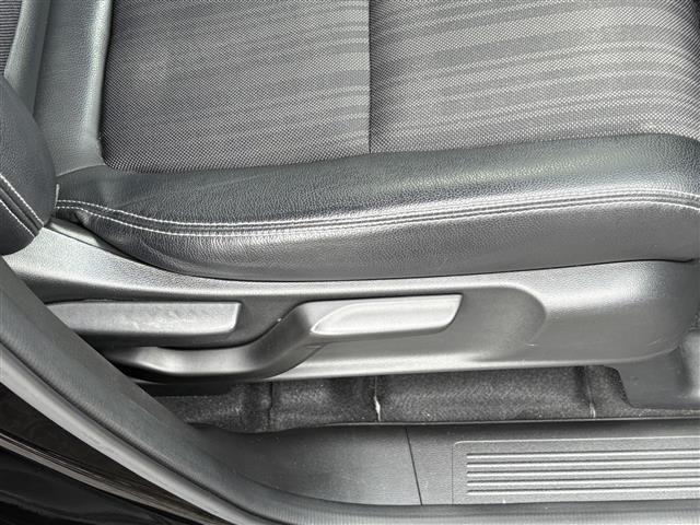 フリードハイブリッド ハイブリッド・EX レーダーC 地デジフルセグTV 車線逸脱警報装置 シ-トヒ-タ- AUX リヤカメラ LEDライト フルオートエアコン ABS DVD再生可 ウォークスルー サイドエアバッグ キーフリー ナビ&TV(35枚目)