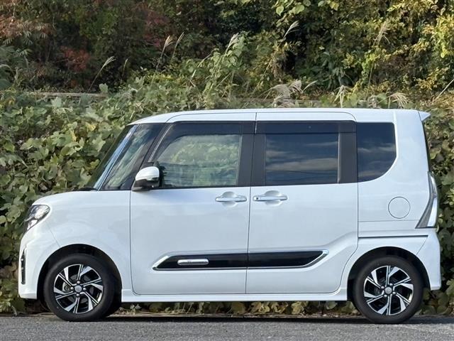 タント カスタムＸスタイルセレクション　ブレーキサポート　ＢＴ　ＳＤ　地デジ　パーキングセンサー　レーンキープ　ＡＵＴＯライト　Ｉストップ　ナビＴＶ　シートヒータ　ＤＶＤ　ＬＥＤライト　スマートキー　横滑り防止　ＥＴＣ　サイドエアバック（5枚目）