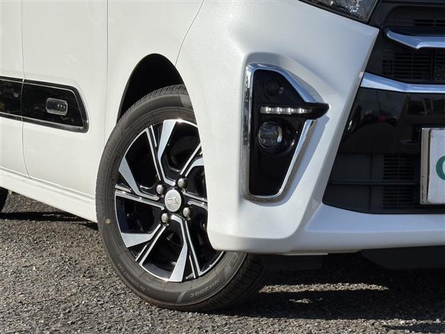 タント カスタムＸスタイルセレクション　ブレーキサポート　ＢＴ　ＳＤ　地デジ　パーキングセンサー　レーンキープ　ＡＵＴＯライト　Ｉストップ　ナビＴＶ　シートヒータ　ＤＶＤ　ＬＥＤライト　スマートキー　横滑り防止　ＥＴＣ　サイドエアバック（11枚目）