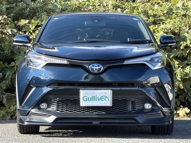 Ｃ－ＨＲ Ｇ　モード　ネロ　車線逸脱警告　レーダークルコン　リアカメラ　衝突軽減　ブルートゥース　ＬＥＤヘッドライ　シートＨ　横滑り防止　オートライト　パワーウインドウ　アイドリングストップ　オートエアコン　フルセグテレビ　ＳＤ（3枚目）