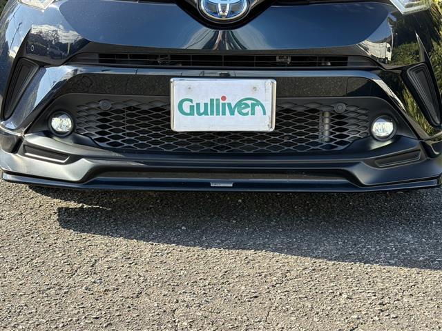 Ｃ－ＨＲ Ｇ　モード　ネロ　車線逸脱警告　レーダークルコン　リアカメラ　衝突軽減　ブルートゥース　ＬＥＤヘッドライ　シートＨ　横滑り防止　オートライト　パワーウインドウ　アイドリングストップ　オートエアコン　フルセグテレビ　ＳＤ（14枚目）