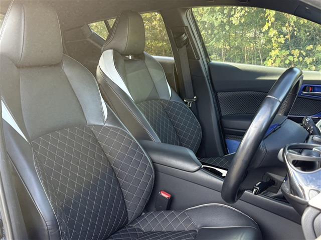 Ｃ－ＨＲ Ｇ　モード　ネロ　車線逸脱警告　レーダークルコン　リアカメラ　衝突軽減　ブルートゥース　ＬＥＤヘッドライ　シートＨ　横滑り防止　オートライト　パワーウインドウ　アイドリングストップ　オートエアコン　フルセグテレビ　ＳＤ（17枚目）