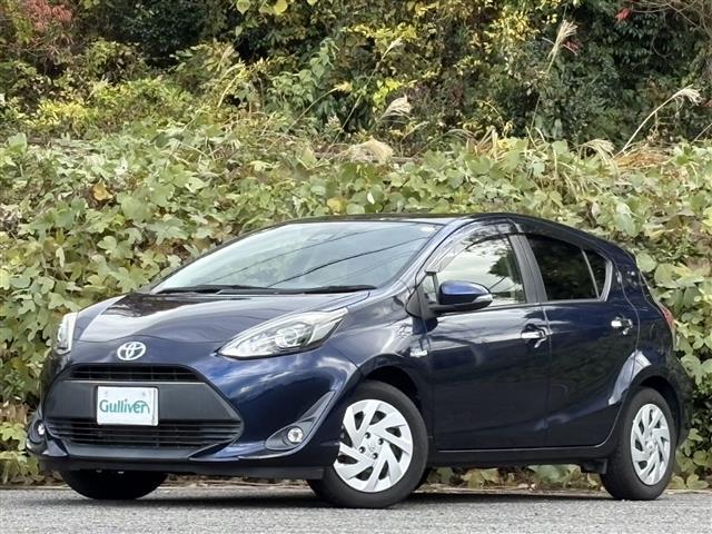 アクア Ｓスタイルブラック　社外メモリーナビ　バックカメラ　フルセグ　　ＤＶＤ　Ｂｌｕｅｔｏｏｔｈ　ビルトインＥＴＣ　ＬＥＤヘッドライト　オートライト　フォグランプ　オートハイビーム　レーンキープ　スマートキー　プッシュスタート（4枚目）