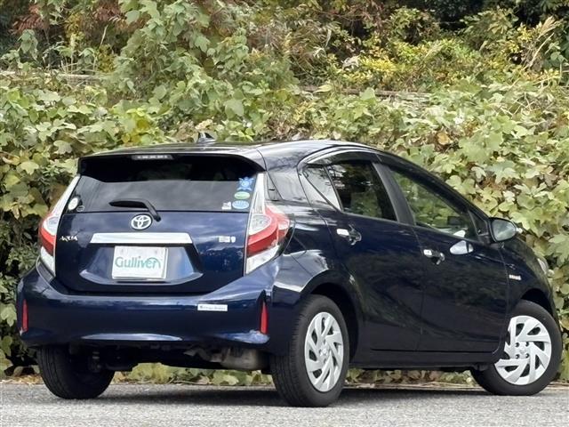 アクア Ｓスタイルブラック　社外メモリーナビ　バックカメラ　フルセグ　　ＤＶＤ　Ｂｌｕｅｔｏｏｔｈ　ビルトインＥＴＣ　ＬＥＤヘッドライト　オートライト　フォグランプ　オートハイビーム　レーンキープ　スマートキー　プッシュスタート（8枚目）