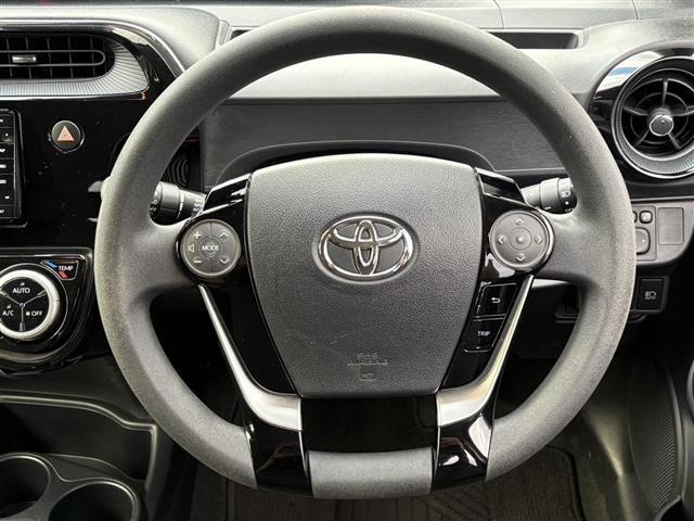 アクア Ｓスタイルブラック　社外メモリーナビ　バックカメラ　フルセグ　　ＤＶＤ　Ｂｌｕｅｔｏｏｔｈ　ビルトインＥＴＣ　ＬＥＤヘッドライト　オートライト　フォグランプ　オートハイビーム　レーンキープ　スマートキー　プッシュスタート（19枚目）