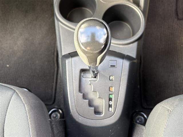 アクア Ｓスタイルブラック　社外メモリーナビ　バックカメラ　フルセグ　　ＤＶＤ　Ｂｌｕｅｔｏｏｔｈ　ビルトインＥＴＣ　ＬＥＤヘッドライト　オートライト　フォグランプ　オートハイビーム　レーンキープ　スマートキー　プッシュスタート（29枚目）