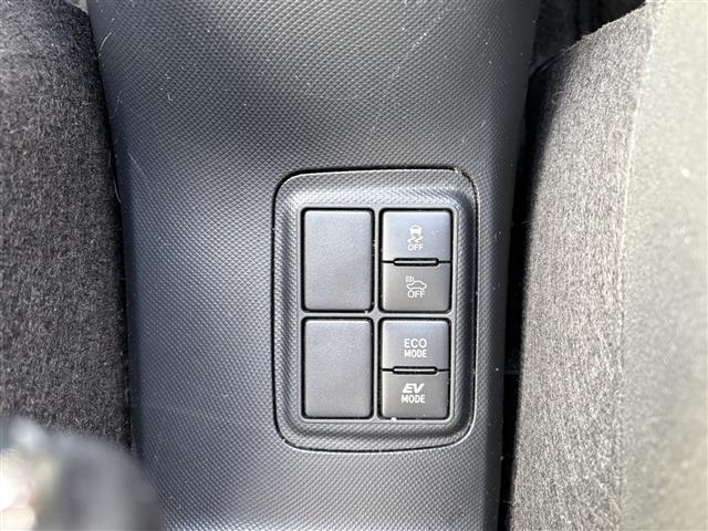 アクア Ｓスタイルブラック　社外メモリーナビ　バックカメラ　フルセグ　　ＤＶＤ　Ｂｌｕｅｔｏｏｔｈ　ビルトインＥＴＣ　ＬＥＤヘッドライト　オートライト　フォグランプ　オートハイビーム　レーンキープ　スマートキー　プッシュスタート（30枚目）