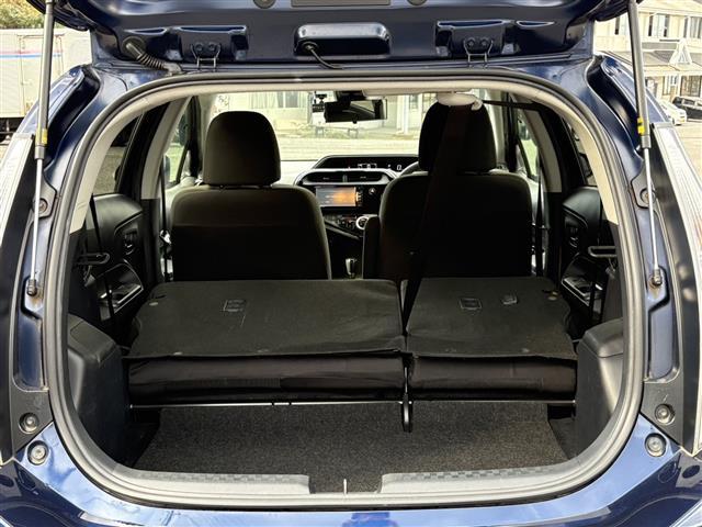 アクア Ｓスタイルブラック　社外メモリーナビ　バックカメラ　フルセグ　　ＤＶＤ　Ｂｌｕｅｔｏｏｔｈ　ビルトインＥＴＣ　ＬＥＤヘッドライト　オートライト　フォグランプ　オートハイビーム　レーンキープ　スマートキー　プッシュスタート（37枚目）