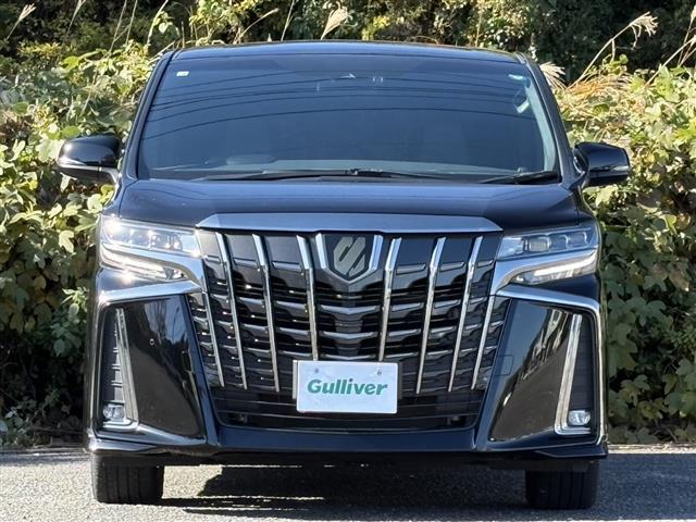 アルファード ２．５Ｓ　タイプゴールドＩＩＩ　ナビＴＶ　フルセグテレビ　ＢＴ接続　クリアランスソナー　レーンアシスト　オートハイビーム　ＴＳＳ　オットマン　ＢＭ　オートライト　ＬＥＤヘッドライト　ドライブレコーダー　ＤＶＤ　ＥＴＣ　オートエアコン（3枚目）