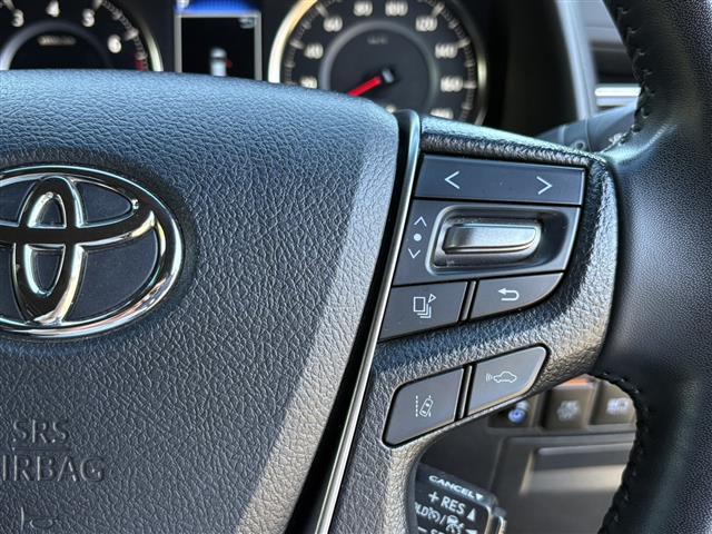 アルファード ２．５Ｓ　タイプゴールドＩＩＩ　ナビＴＶ　フルセグテレビ　ＢＴ接続　クリアランスソナー　レーンアシスト　オートハイビーム　ＴＳＳ　オットマン　ＢＭ　オートライト　ＬＥＤヘッドライト　ドライブレコーダー　ＤＶＤ　ＥＴＣ　オートエアコン（30枚目）