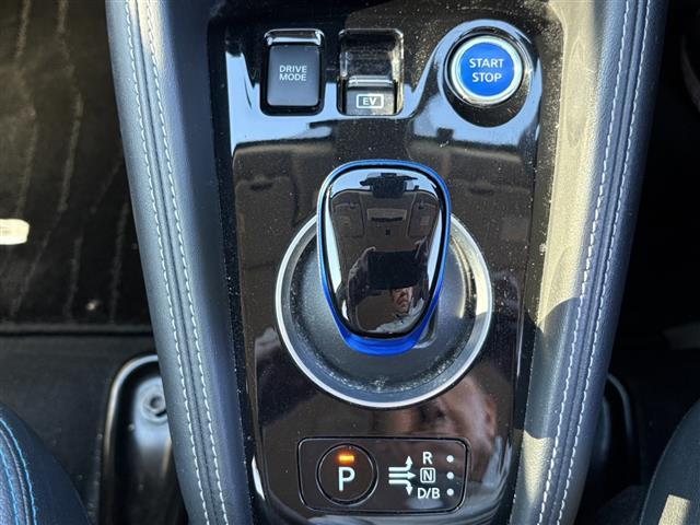 キックス Ｘ　パーキングセンサー　ブルートゥースオーディオ　地デジ　ナビ＆ＴＶ　ＶＤＣ　追従クルコン　スマートキー　ＤＶＤ再生　ＬＥＤヘッド　レーンアシスト　パワーステアリング　ＥＴＣ　オートライト　ＡＡＣ　ＡＢＳ（30枚目）