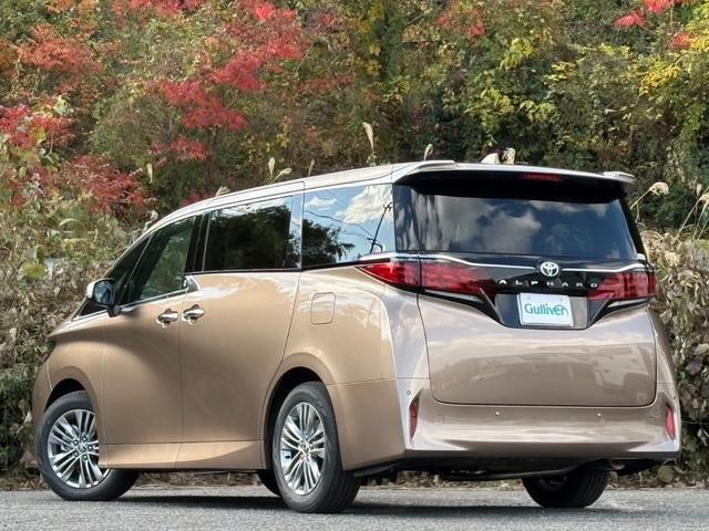 アルファード Ｚ　左右独立ムーンルーフ　トヨタチームメイト　ユニバーサルステップ　アドバンストパーク　パーキングサポートブレーキ　アドバンストブレーキ　パノラミックビューモニター純正ナビ　パワーリアゲート　両側パワスラ（5枚目）