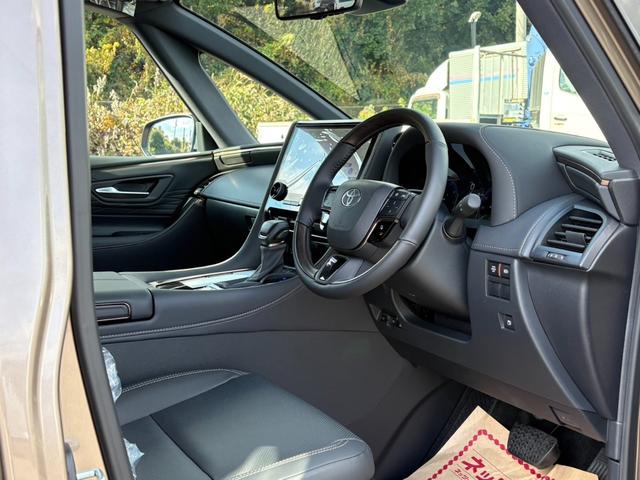 アルファード Ｚ　左右独立ムーンルーフ　トヨタチームメイト　ユニバーサルステップ　アドバンストパーク　パーキングサポートブレーキ　アドバンストブレーキ　パノラミックビューモニター純正ナビ　パワーリアゲート　両側パワスラ（16枚目）