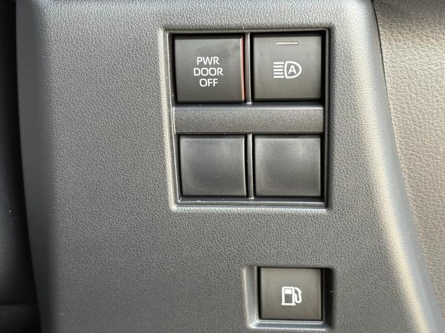 アルファード Ｚ　左右独立ムーンルーフ　トヨタチームメイト　ユニバーサルステップ　アドバンストパーク　パーキングサポートブレーキ　アドバンストブレーキ　パノラミックビューモニター純正ナビ　パワーリアゲート　両側パワスラ（42枚目）