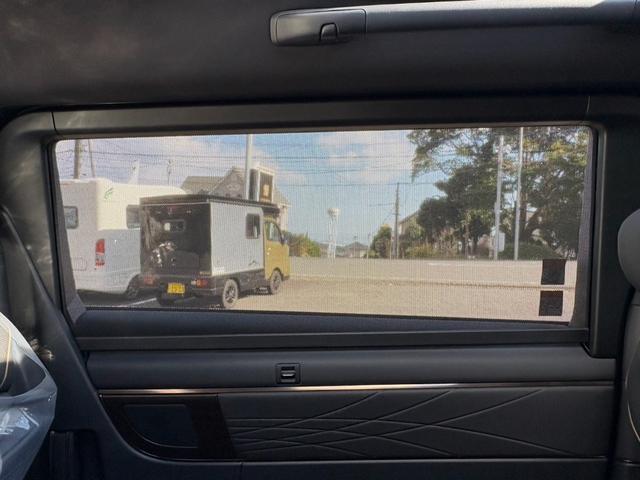 アルファード Ｚ　左右独立ムーンルーフ　トヨタチームメイト　ユニバーサルステップ　アドバンストパーク　パーキングサポートブレーキ　アドバンストブレーキ　パノラミックビューモニター純正ナビ　パワーリアゲート　両側パワスラ（50枚目）