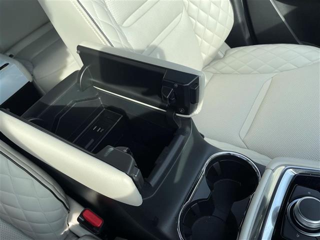 ＣＸ－８ ＸＤ　エクスクルーシブモード　４ＷＤ、純正ＳＤナビ（ＴＶ、ＦＭ＆ＡＭ、ＳＤ、ＤＩＳＣ、Ａｐｐｌｅｃａｒｐｌａｙ）、ＢＳＭ、ＡＶＨ、ＨＵＤ、置くだけ充電、パワーシート、シートヒーター、エアシート、本革シート、社外ドラレコ、サンルーフ（14枚目）