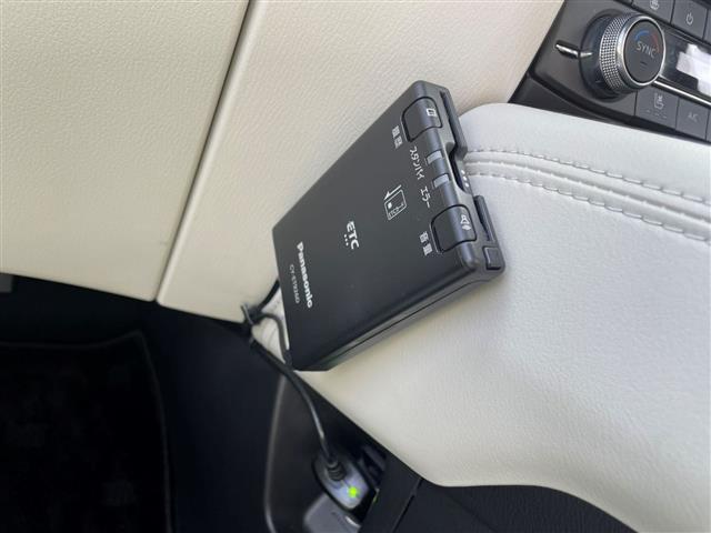 ＣＸ－８ ＸＤ　エクスクルーシブモード　４ＷＤ、純正ＳＤナビ（ＴＶ、ＦＭ＆ＡＭ、ＳＤ、ＤＩＳＣ、Ａｐｐｌｅｃａｒｐｌａｙ）、ＢＳＭ、ＡＶＨ、ＨＵＤ、置くだけ充電、パワーシート、シートヒーター、エアシート、本革シート、社外ドラレコ、サンルーフ（15枚目）