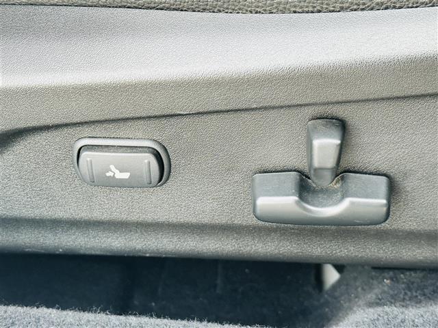 2.5iアイサイト 4WD 純正HDDナビ CD/DVD/DTV/Bluetooth バックカメラ レーダークルーズコントロール HIDオートライト パドルシフト ハーフレザー調シート パワーシート スマートキ- ETC(20枚目)