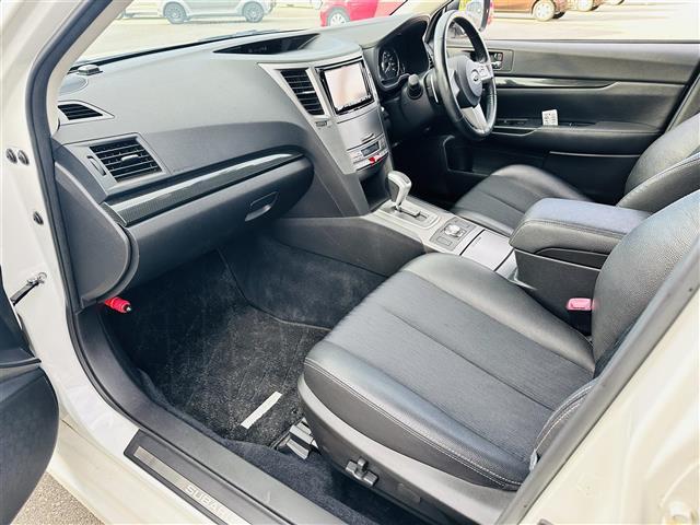 2.5iアイサイト 4WD 純正HDDナビ CD/DVD/DTV/Bluetooth バックカメラ レーダークルーズコントロール HIDオートライト パドルシフト ハーフレザー調シート パワーシート スマートキ- ETC(24枚目)