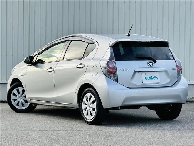 S アルパインナビ CD/DVD/DTV/Bluetooth バックカメラ 社外アルミホイール付きスタッドレス積込 リモコンキー ETC フロアマット ドアバイザー レベライザー(40枚目)