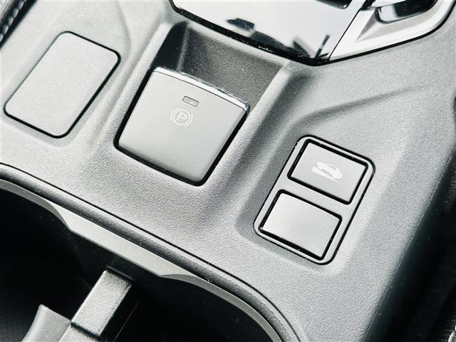 インプレッサＧ４ ２．０ｉ－Ｓアイサイト　４ＷＤ　純正ＳＤナビ　ＣＤ／ＤＶＤ／ＤＴＶ／Ｂｌｕｅｔｏｏｔｈ　バックカメラ　レーダークルーズコントロール　ＬＥＤオートライト　パドルシフト　純正アルミホイール　ＥＴＣ　パワーシート　アイストップ（12枚目）