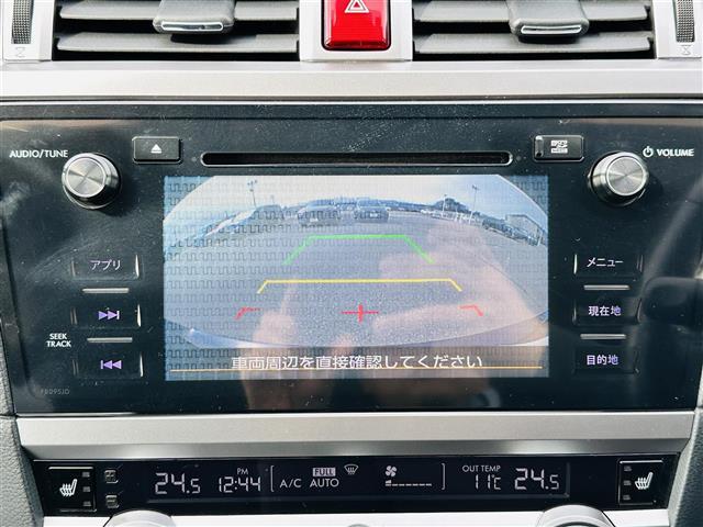 ベースグレード　ハーマンカードン　純正ナビ　ＤＴＶ／Ｂｌｕｅｔｏｏｔｈ　バックカメラ　レーダークルーズコントロール　ＬＥＤオートライト　パドルシフト　シートヒーター　パワーシート　メモリーシート　ＥＴＣ　ＢＳＭ(3枚目)