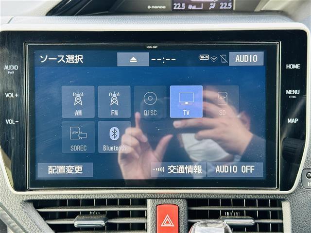 ノア Ｓｉ　ダブルバイビーＩＩＩ　トヨタセーフティセンス　純正１０インチナビ　ＣＤ／ＤＶＤ／ＤＴＶ／Ｂｌｕｅｔｏｏｔｈ　バックカメラ　両側パワースライドドア　後席エアコン　ＬＤＡ　ＬＥＤオートライト　オートハイビーム　ＥＴＣ（6枚目）