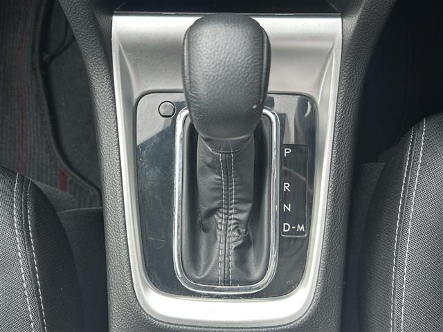 レヴォーグ 1.6GTアイサイト 純正ナビ/バックカメラ/アイサイト/TV(フルセグ)/4WD/ターボエンジン/クルーズコントロール/スマートキー/純正アルミホイール/電動格納ミラー/アイドリングストップ/ETC/プッシュスタート(13枚目)