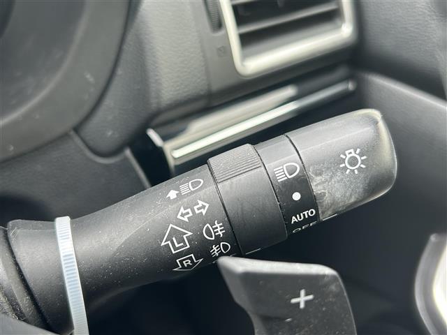 レヴォーグ 1.6GTアイサイト 純正ナビ/バックカメラ/アイサイト/TV(フルセグ)/4WD/ターボエンジン/クルーズコントロール/スマートキー/純正アルミホイール/電動格納ミラー/アイドリングストップ/ETC/プッシュスタート(18枚目)